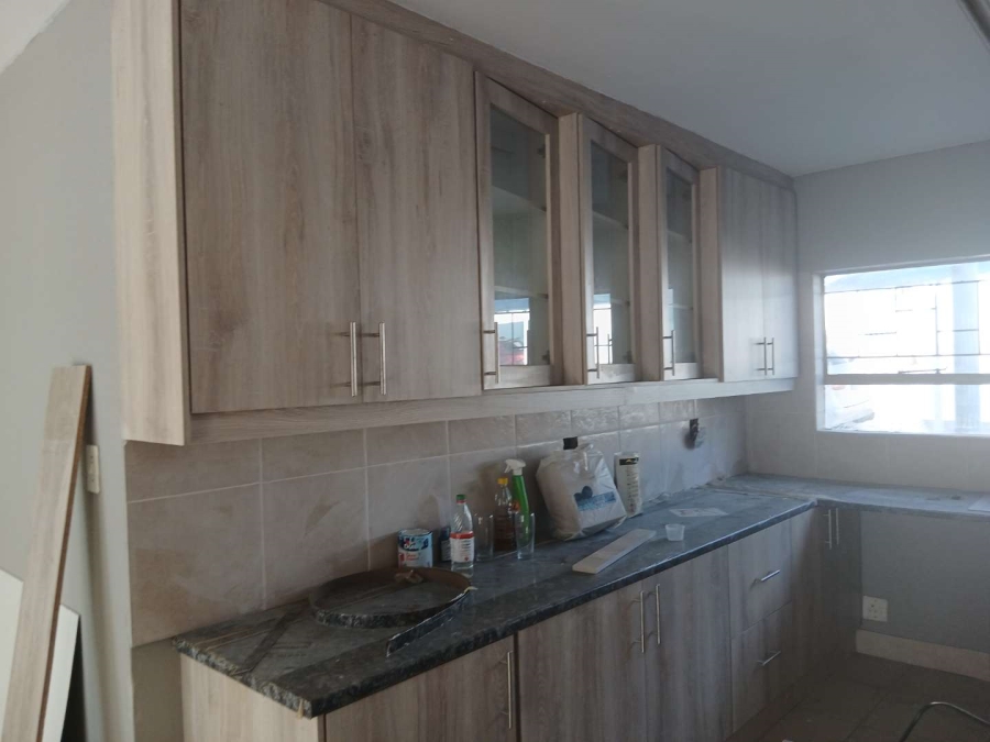 To Let 2 Bedroom Property for Rent in Elandshaven Gauteng