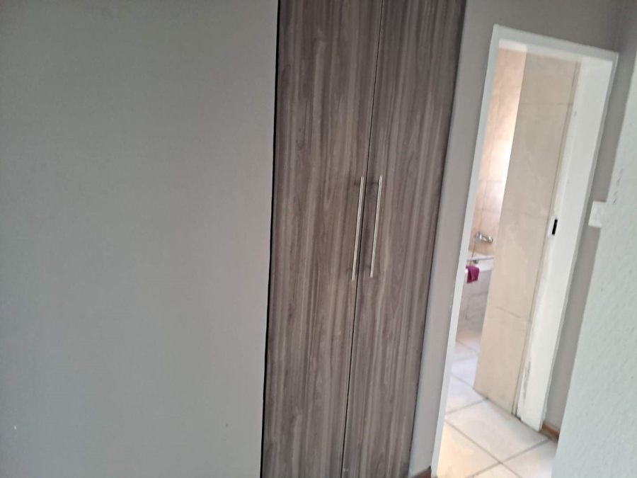 To Let 2 Bedroom Property for Rent in Elandshaven Gauteng