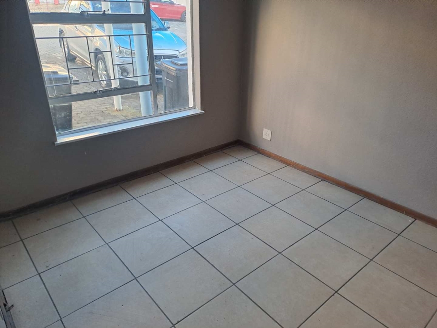 To Let 2 Bedroom Property for Rent in Elandshaven Gauteng