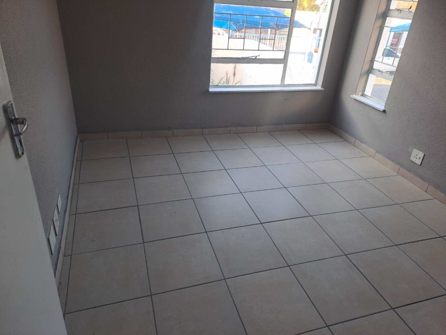 To Let 2 Bedroom Property for Rent in Elandshaven Gauteng