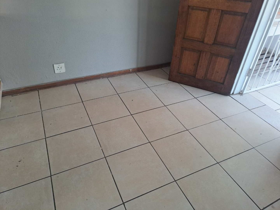 To Let 2 Bedroom Property for Rent in Elandshaven Gauteng