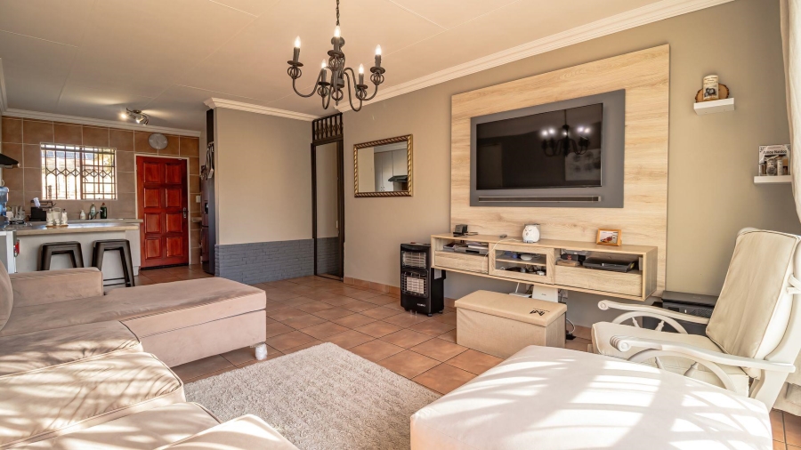 3 Bedroom Property for Sale in Honeydew Manor Gauteng