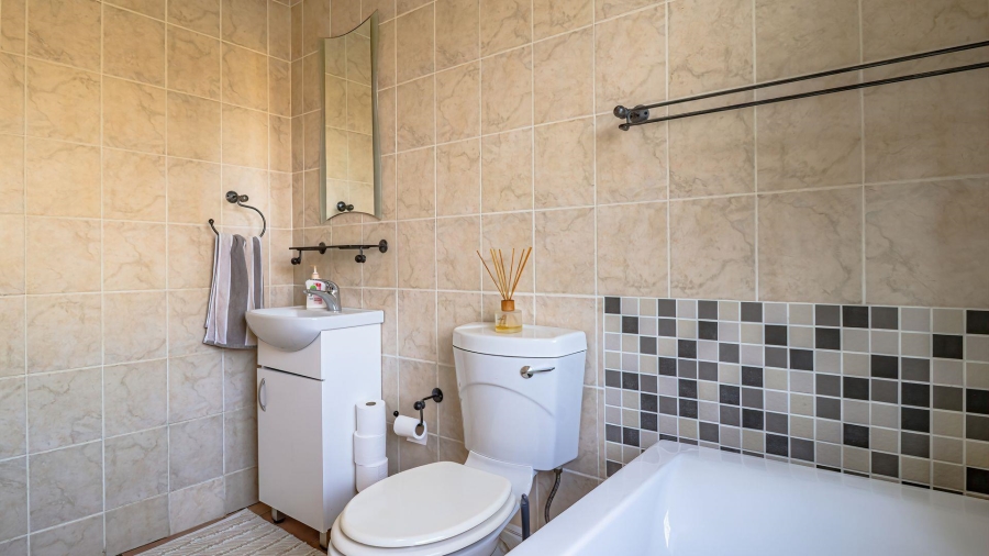 3 Bedroom Property for Sale in Honeydew Manor Gauteng