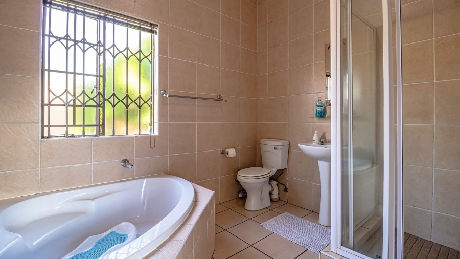 3 Bedroom Property for Sale in Honeydew Manor Gauteng