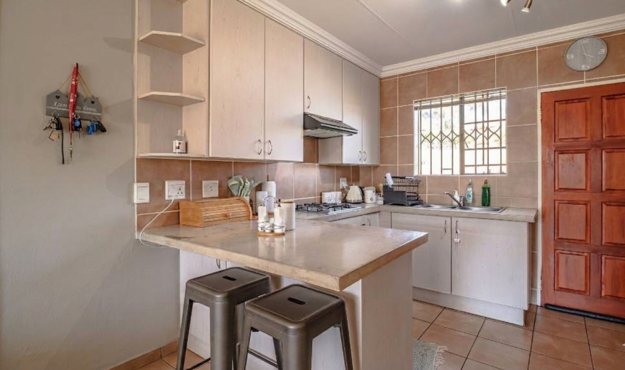 3 Bedroom Property for Sale in Honeydew Manor Gauteng