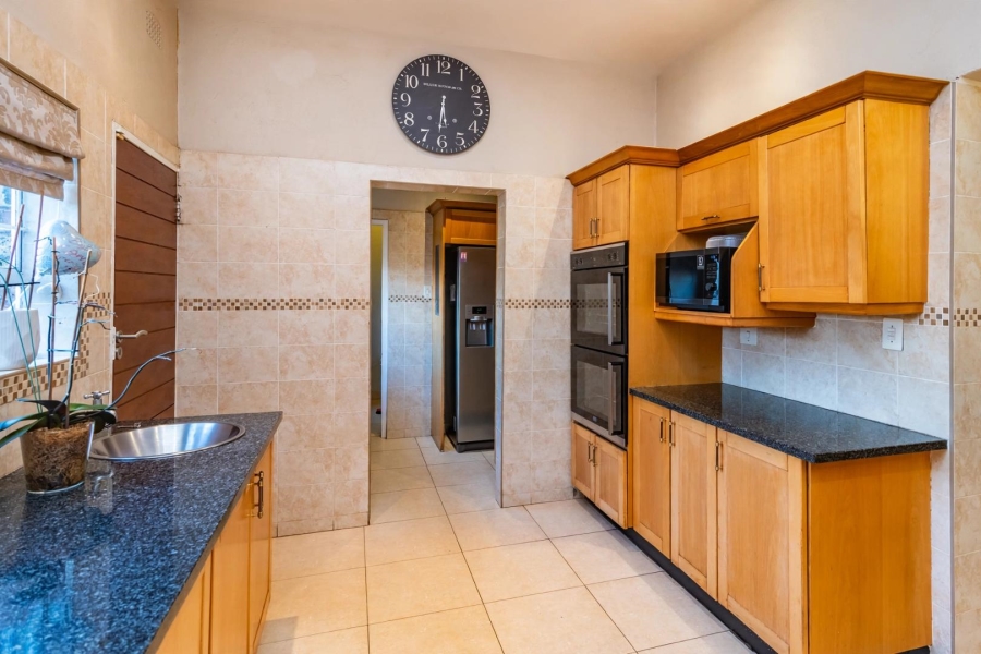 7 Bedroom Property for Sale in Noordheuwel Gauteng