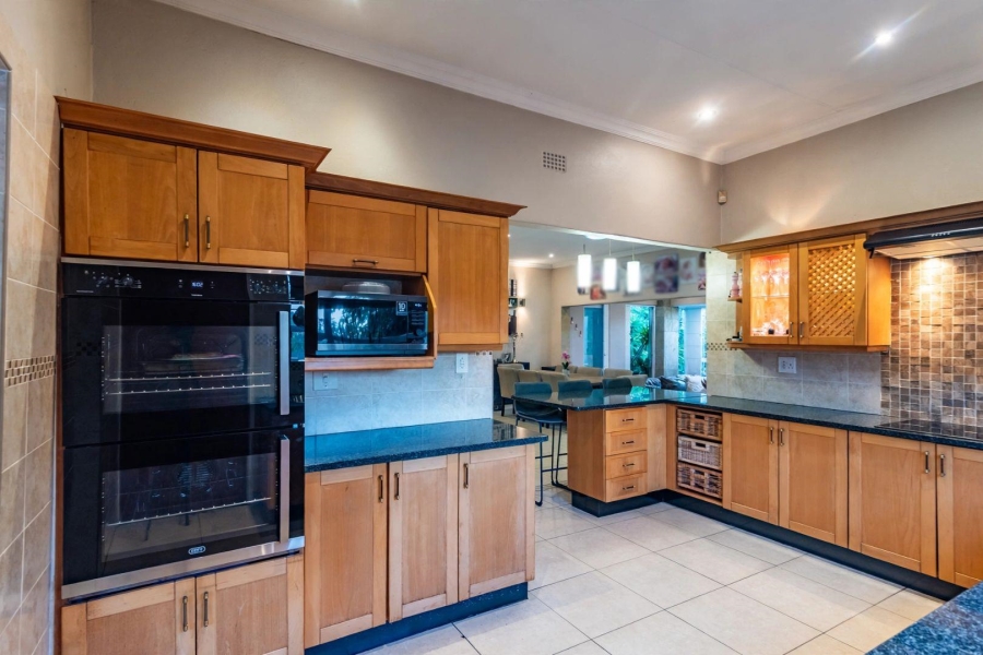 7 Bedroom Property for Sale in Noordheuwel Gauteng
