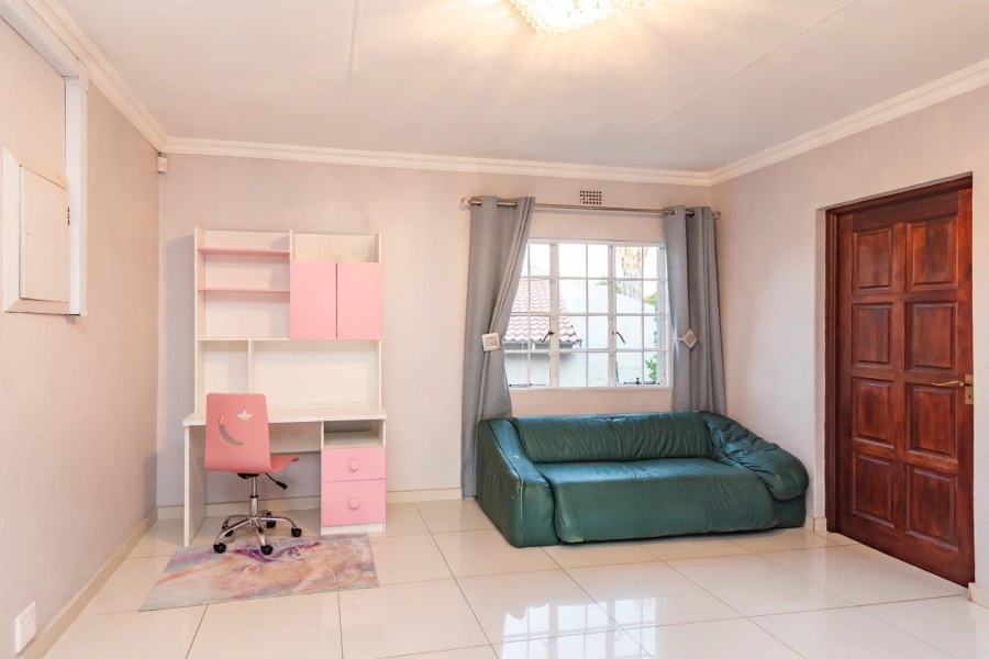 7 Bedroom Property for Sale in Noordheuwel Gauteng
