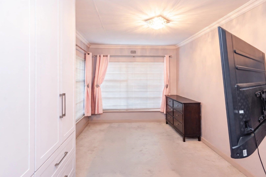 7 Bedroom Property for Sale in Noordheuwel Gauteng