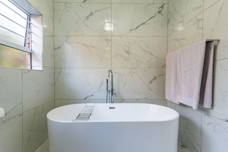 7 Bedroom Property for Sale in Noordheuwel Gauteng