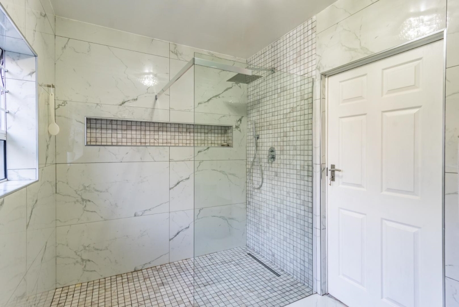 7 Bedroom Property for Sale in Noordheuwel Gauteng
