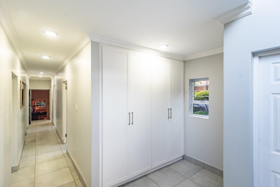 7 Bedroom Property for Sale in Noordheuwel Gauteng