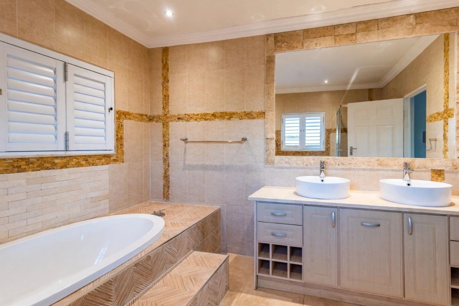 7 Bedroom Property for Sale in Noordheuwel Gauteng