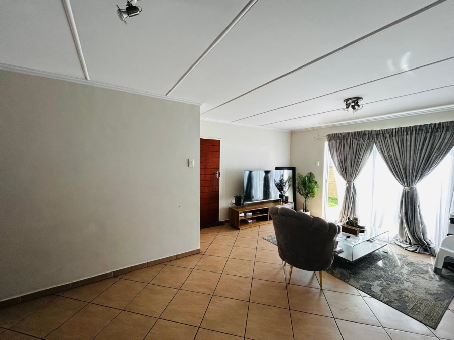 2 Bedroom Property for Sale in Bedworth Park Gauteng