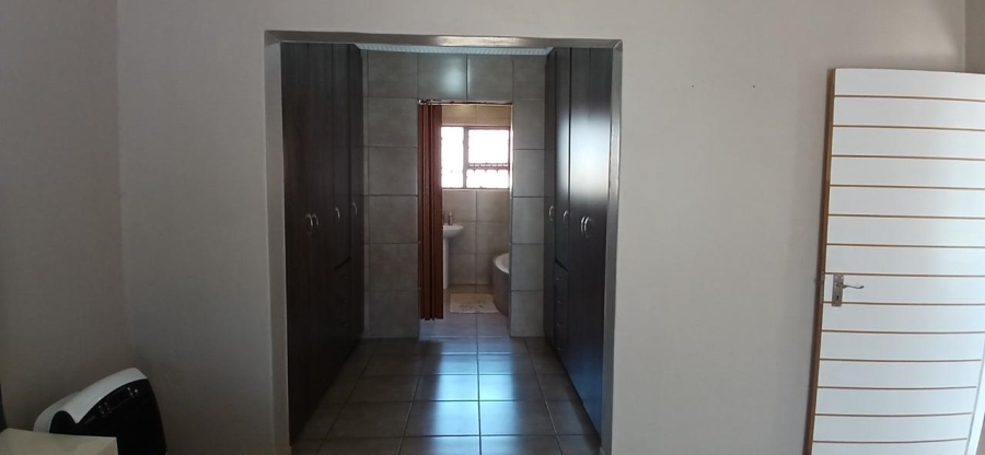 3 Bedroom Property for Sale in Kookrus Gauteng