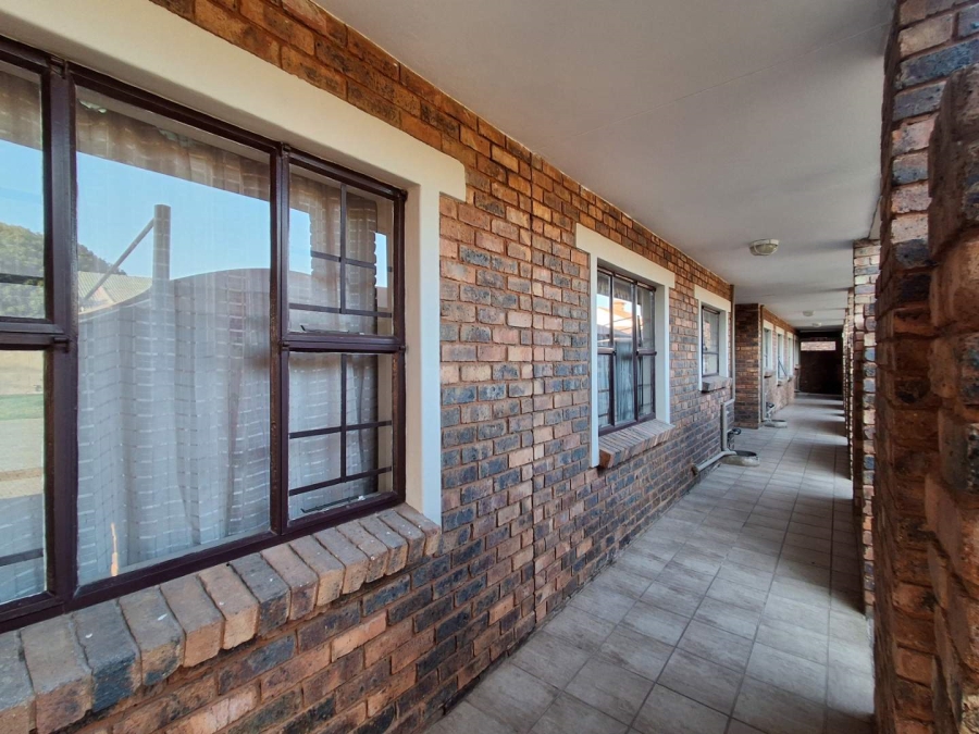 2 Bedroom Property for Sale in Magalieskruin Gauteng