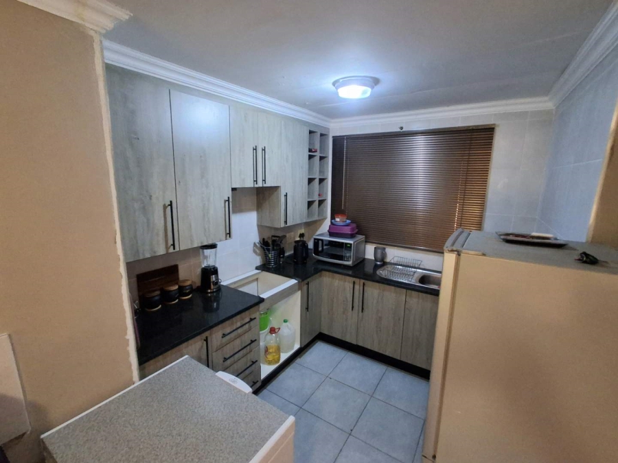 2 Bedroom Property for Sale in Magalieskruin Gauteng