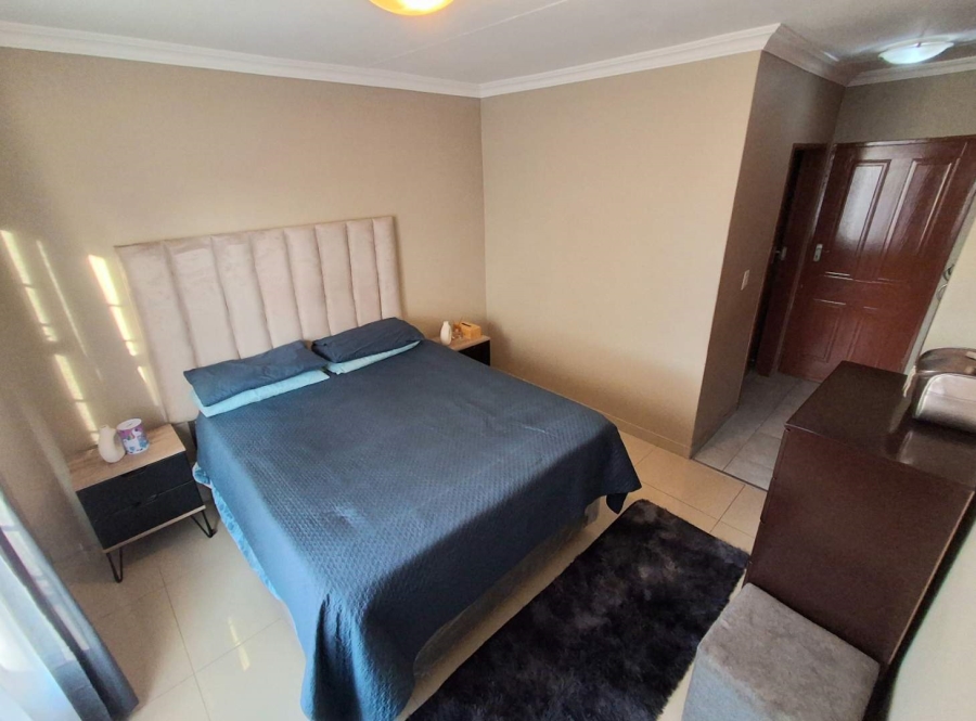 2 Bedroom Property for Sale in Magalieskruin Gauteng