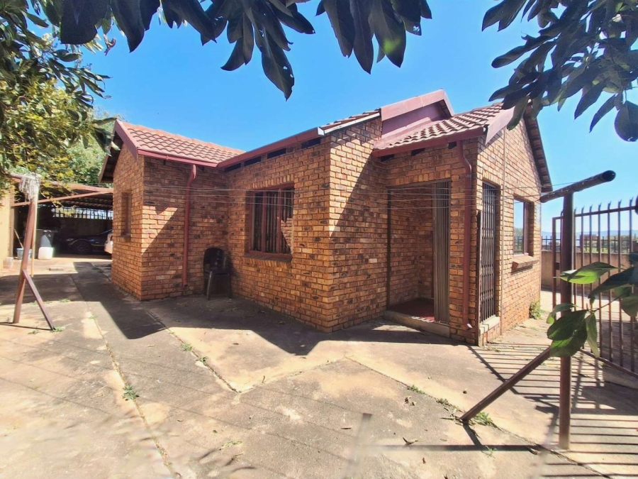 2 Bedroom Property for Sale in Atteridgeville Gauteng