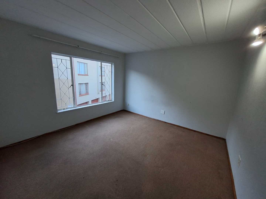2 Bedroom Property for Sale in Helderkruin Gauteng