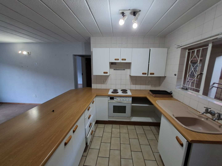 2 Bedroom Property for Sale in Helderkruin Gauteng