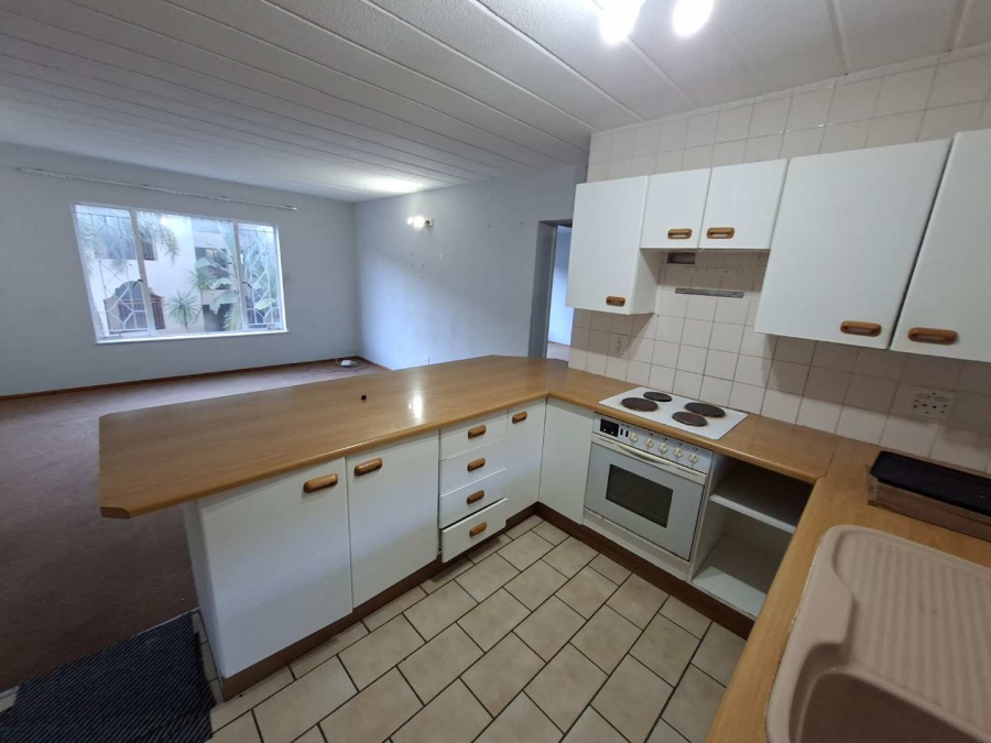 2 Bedroom Property for Sale in Helderkruin Gauteng