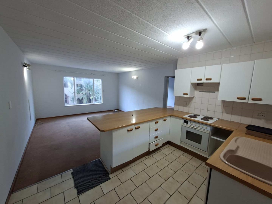 2 Bedroom Property for Sale in Helderkruin Gauteng