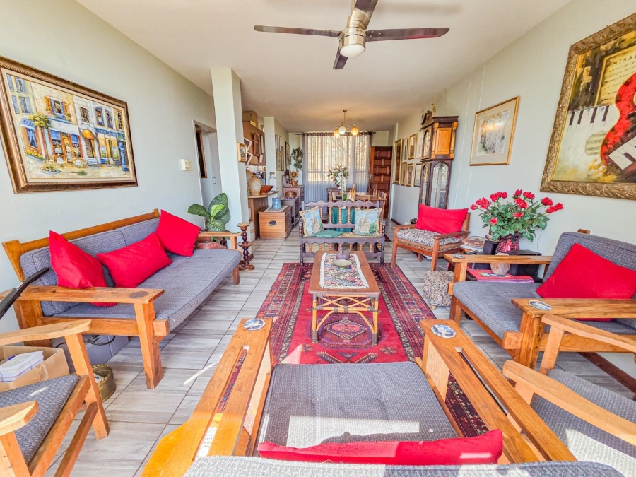 3 Bedroom Property for Sale in La Montagne Gauteng