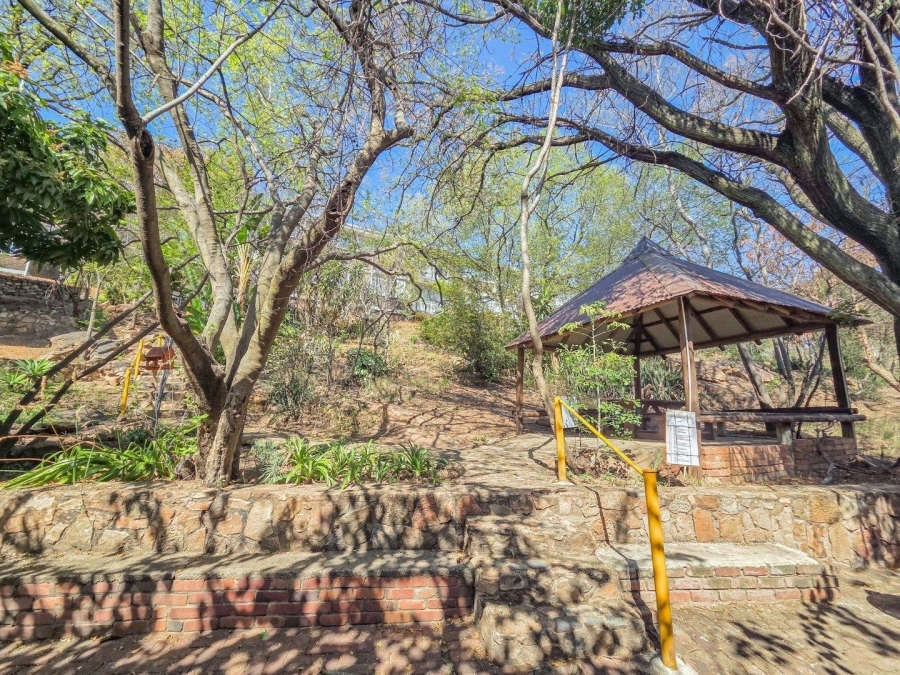 3 Bedroom Property for Sale in La Montagne Gauteng