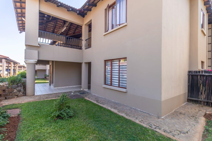 To Let 3 Bedroom Property for Rent in Weltevreden Park Gauteng