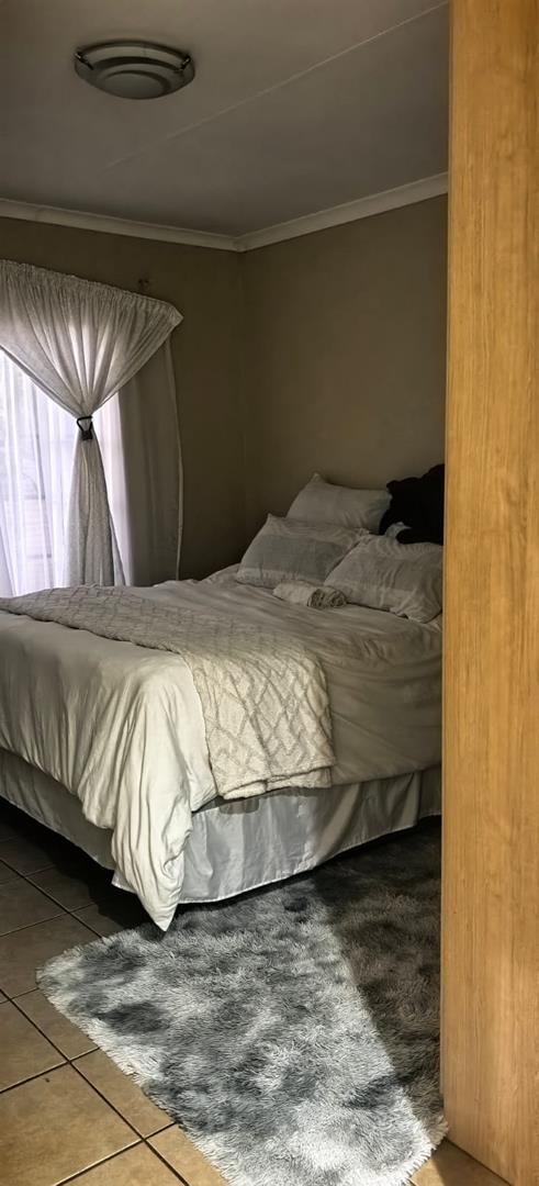 2 Bedroom Property for Sale in Theresa Park Gauteng