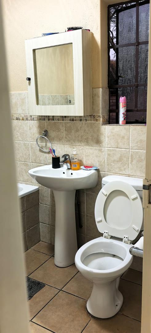 2 Bedroom Property for Sale in Theresa Park Gauteng