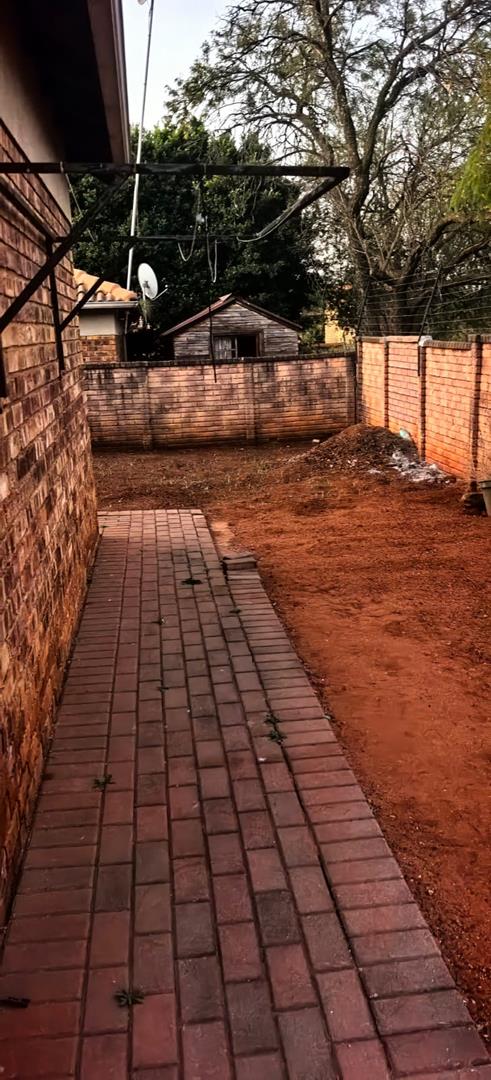 2 Bedroom Property for Sale in Theresa Park Gauteng
