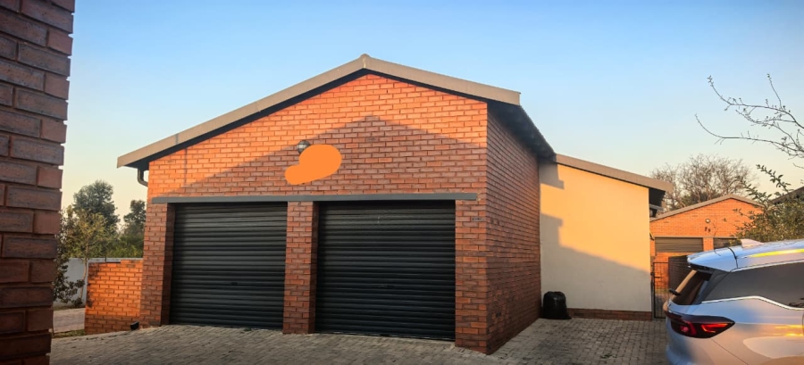 3 Bedroom Property for Sale in Amandasig Gauteng