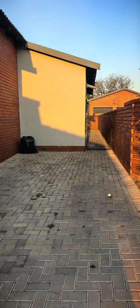 3 Bedroom Property for Sale in Amandasig Gauteng