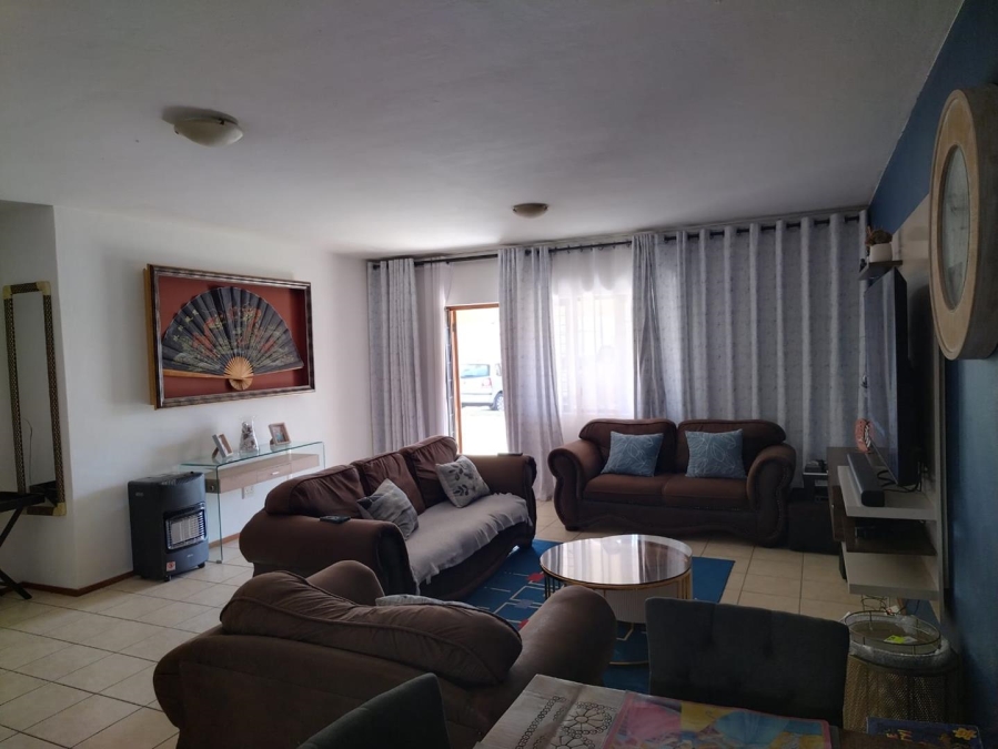 3 Bedroom Property for Sale in Hesteapark Gauteng