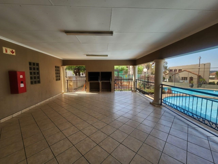 To Let 2 Bedroom Property for Rent in Noordhang Gauteng