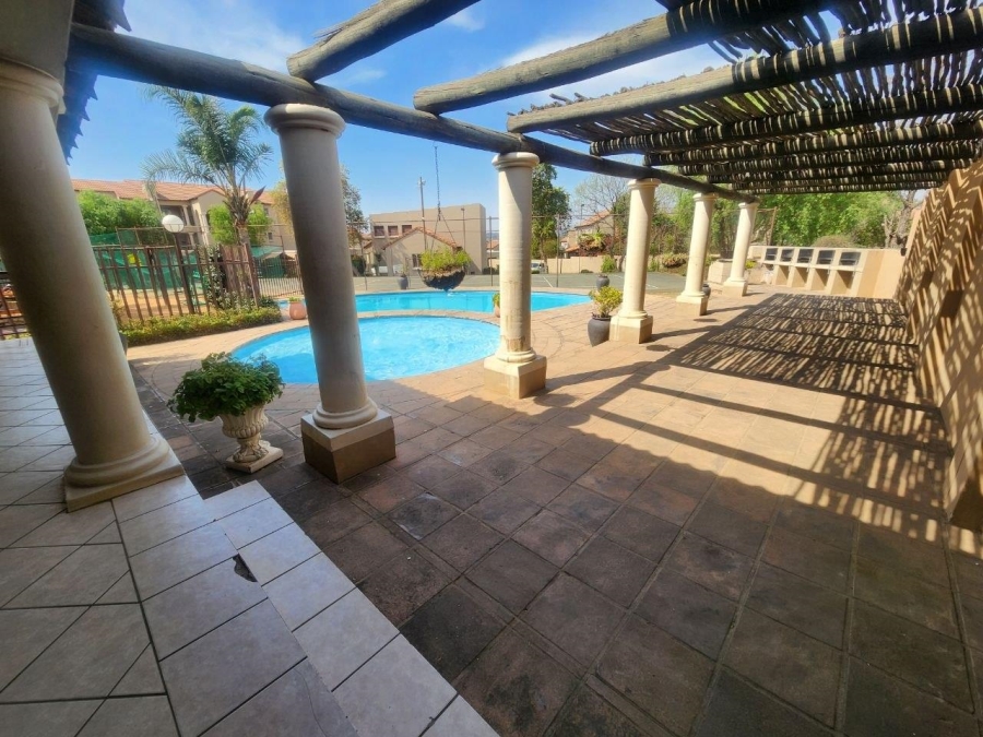 To Let 2 Bedroom Property for Rent in Noordhang Gauteng