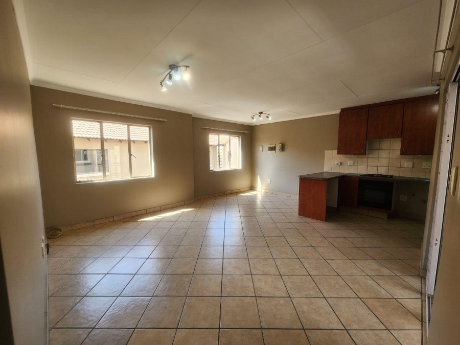To Let 2 Bedroom Property for Rent in Noordhang Gauteng