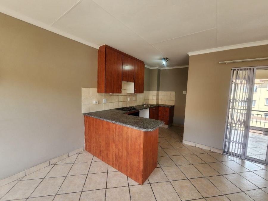 To Let 2 Bedroom Property for Rent in Noordhang Gauteng