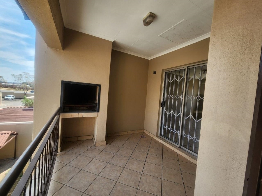 To Let 2 Bedroom Property for Rent in Noordhang Gauteng