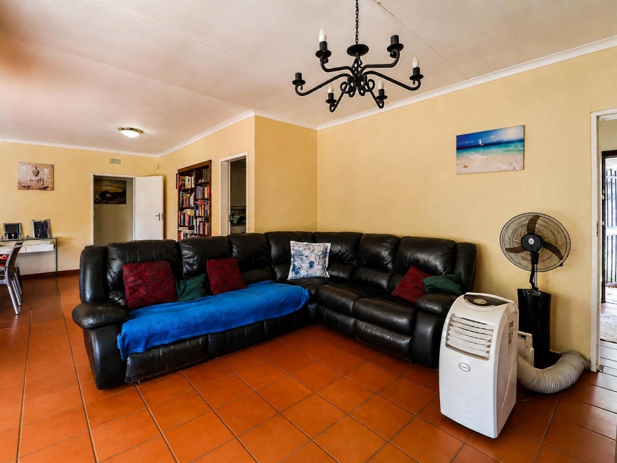 4 Bedroom Property for Sale in Noordwyk Gauteng