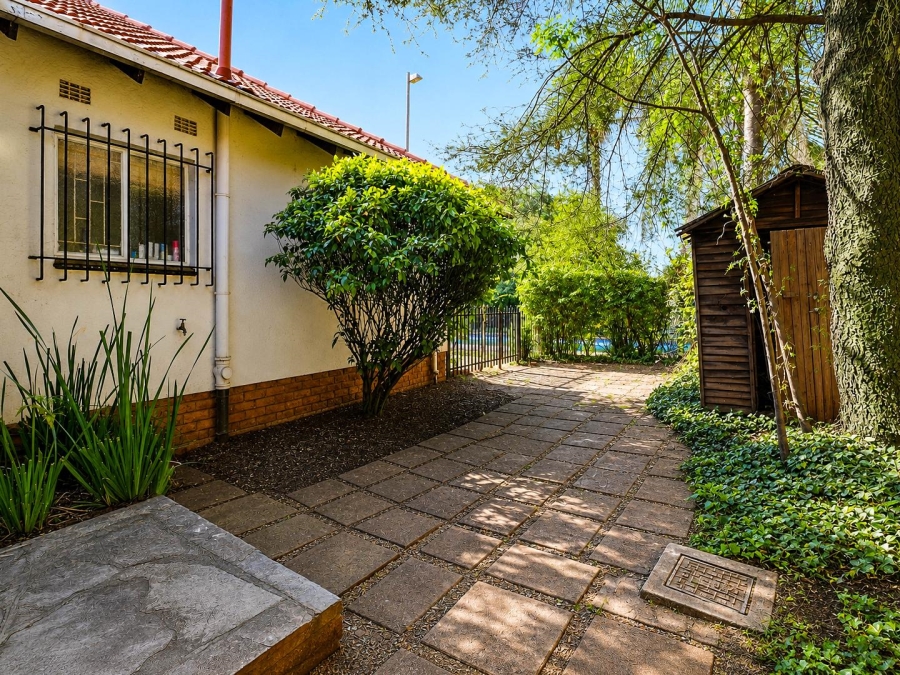 4 Bedroom Property for Sale in Noordwyk Gauteng
