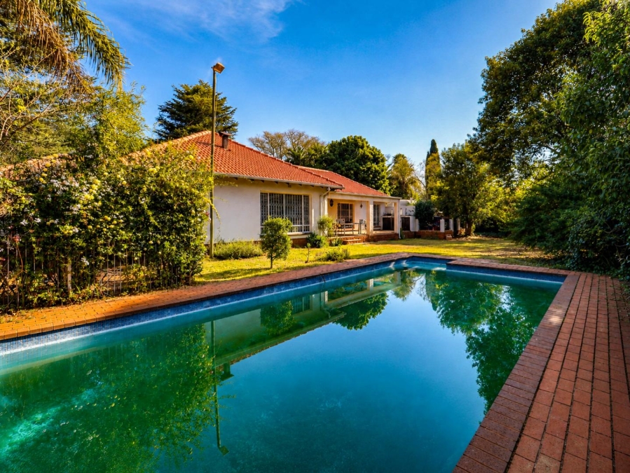 4 Bedroom Property for Sale in Noordwyk Gauteng