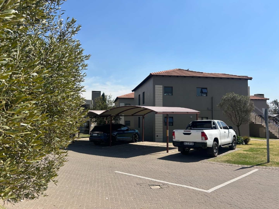 2 Bedroom Property for Sale in Goedeburg Gauteng