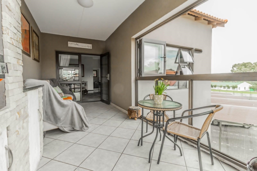2 Bedroom Property for Sale in Goedeburg Gauteng