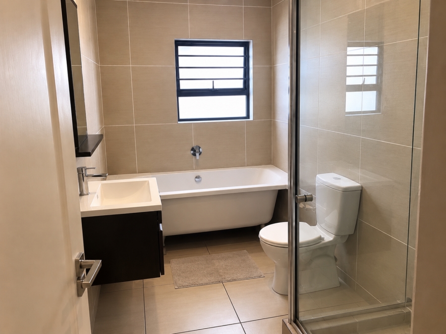 3 Bedroom Property for Sale in Greenstone Hill Gauteng