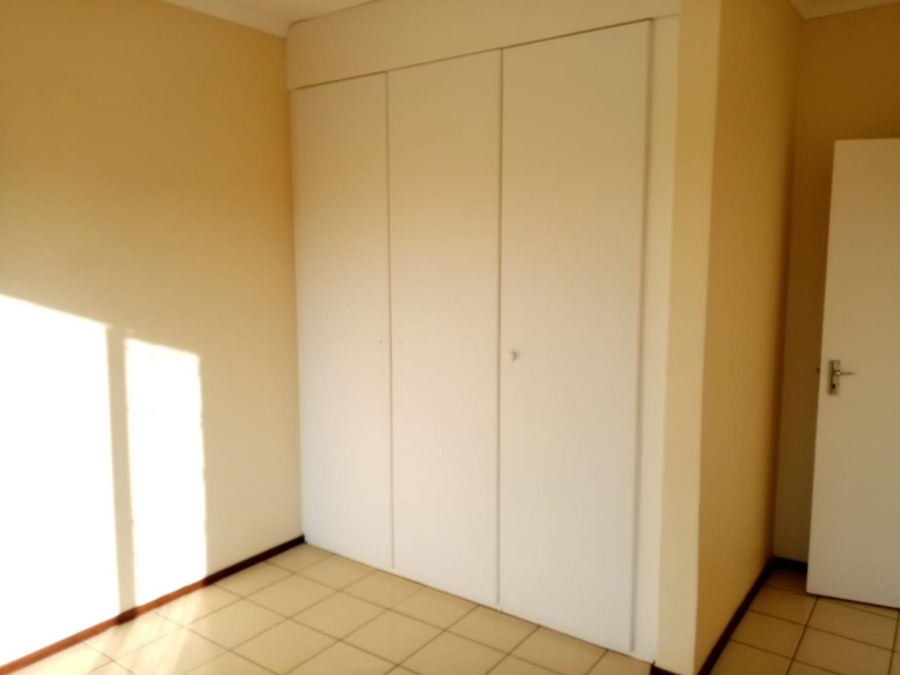 To Let 2 Bedroom Property for Rent in North Riding AH Gauteng