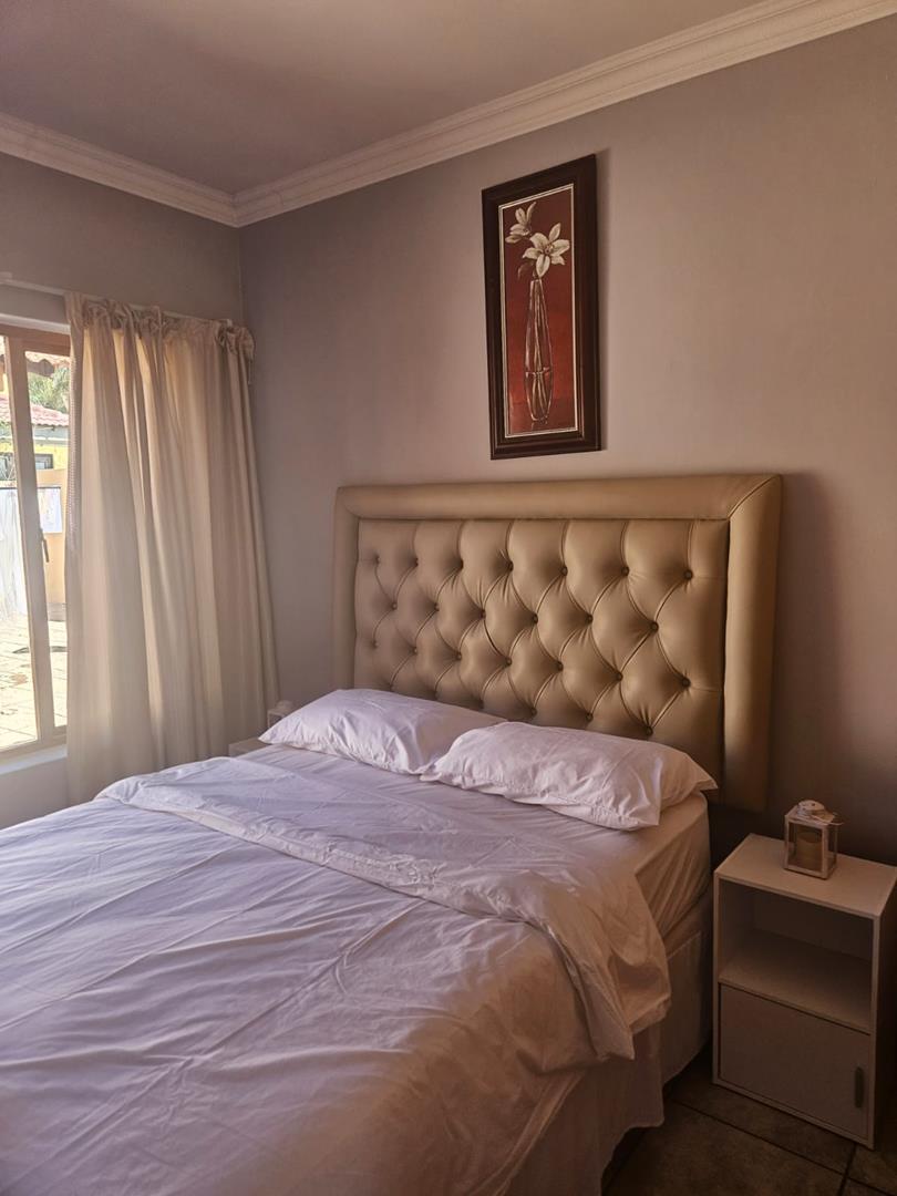 3 Bedroom Property for Sale in Thatchfield Gardens Gauteng