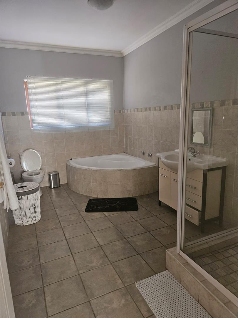 3 Bedroom Property for Sale in Thatchfield Gardens Gauteng